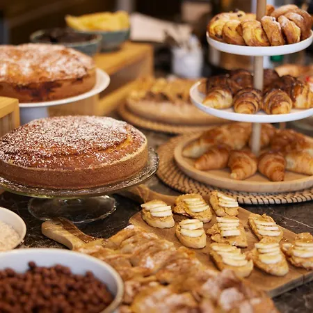 Noa Ξενοδοχείο