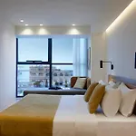 Noa Hotel